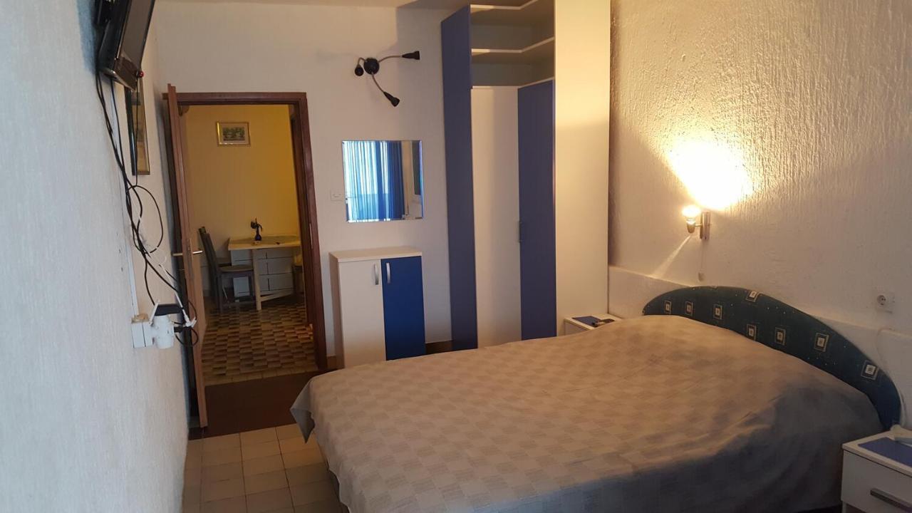 Apartments By The Sea Tucepi, Makarska - 2699 Екстер'єр фото