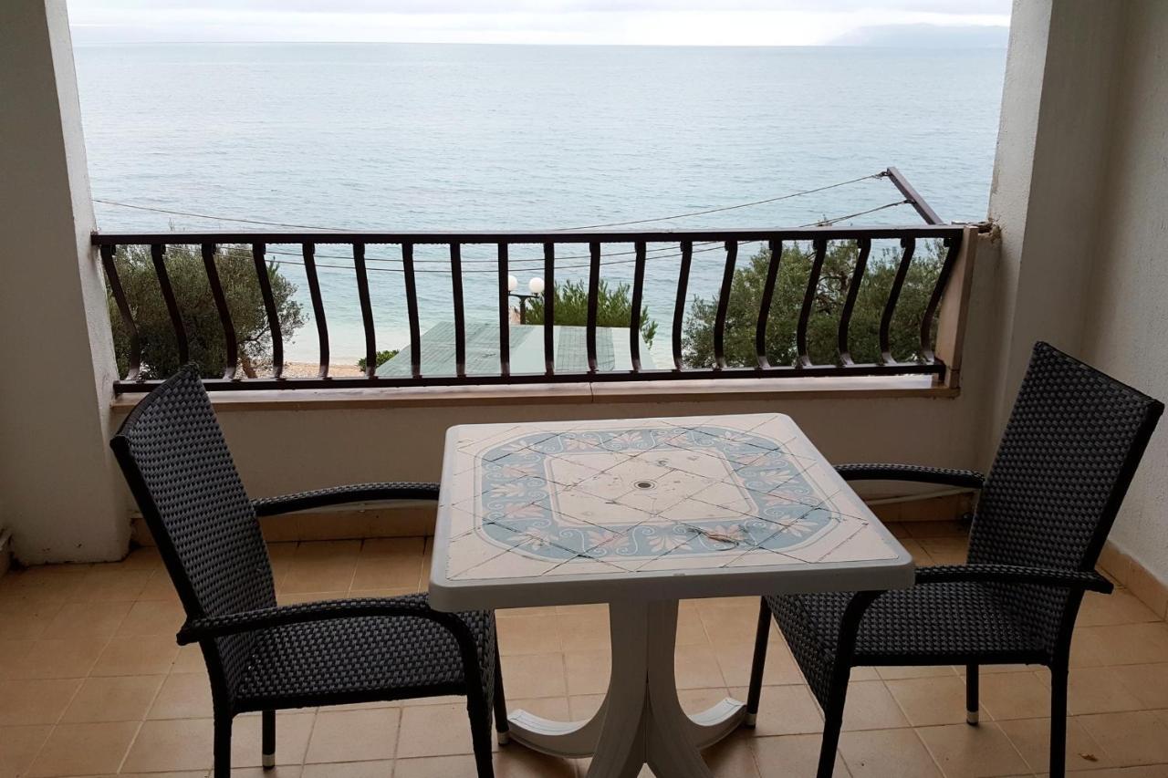 Apartments By The Sea Tucepi, Makarska - 2699 Екстер'єр фото