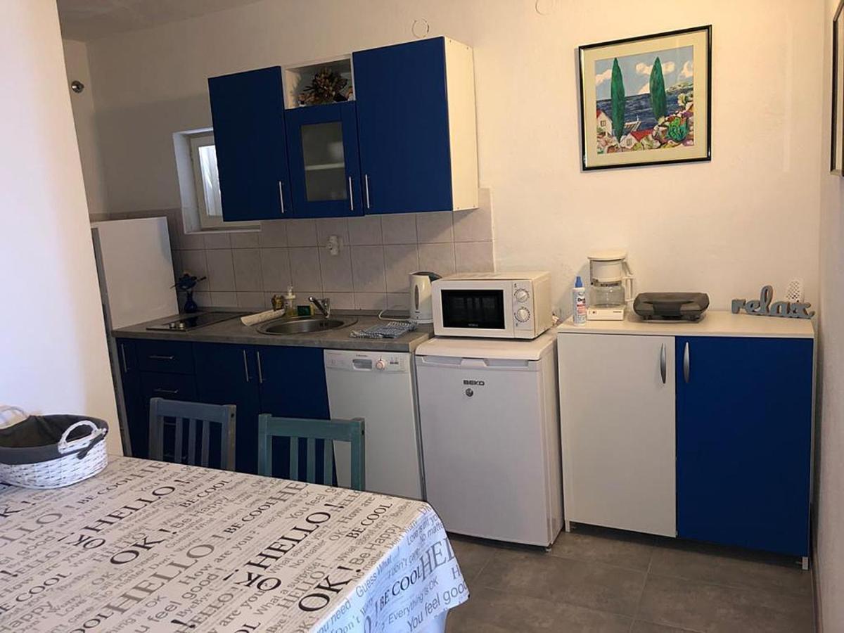 Apartments By The Sea Tucepi, Makarska - 2699 Екстер'єр фото